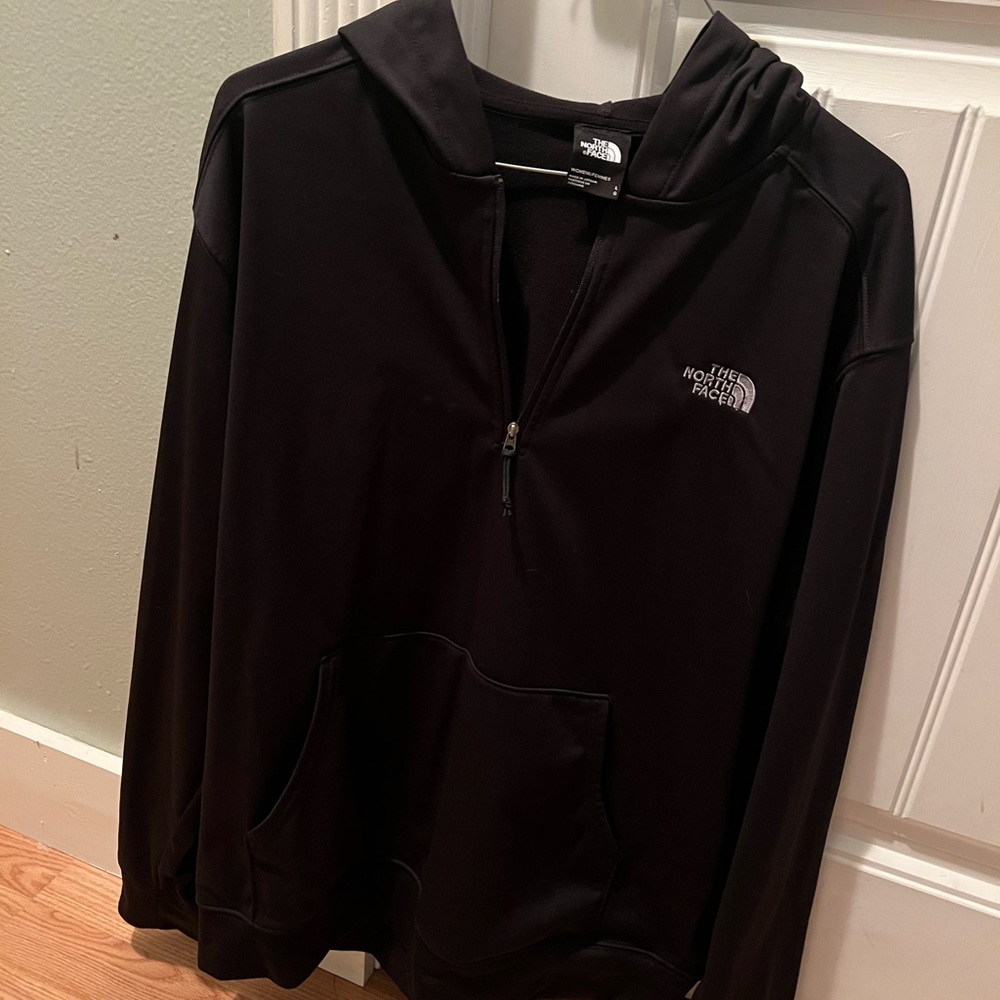 The North Face Women's Black Pullover
